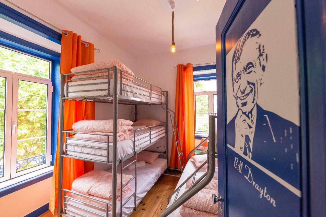 Help Yourself Hostels - Parede Dış mekan fotoğraf